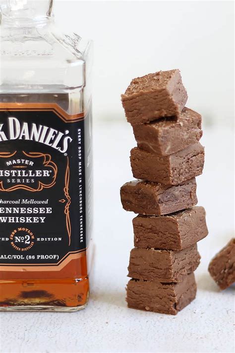 3-ingredient-jack-daniels-fudge-the-decorated-cookie image