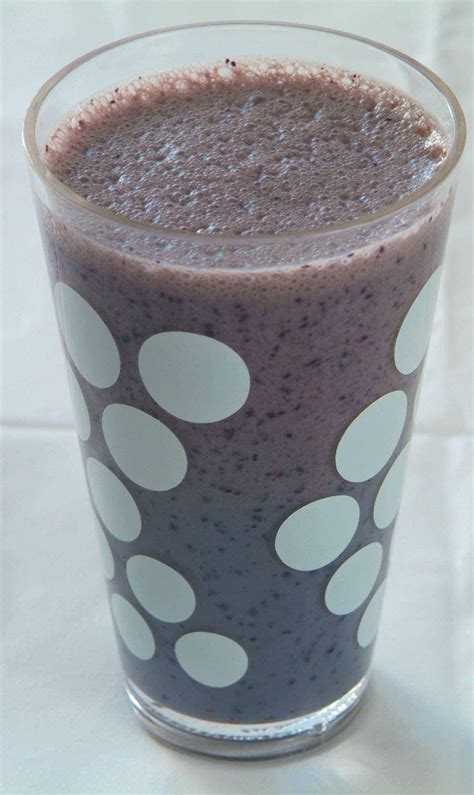 berry-blast-smoothie-healthy-food-guide image