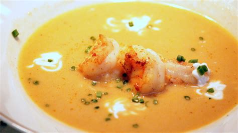 shrimp-bisque-recipe-by-chef-pharrell-of-artful-chefs image