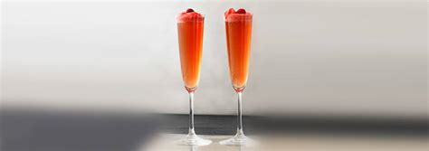 la-vie-en-rose-cocktail-recipe-champagne-cocktail image