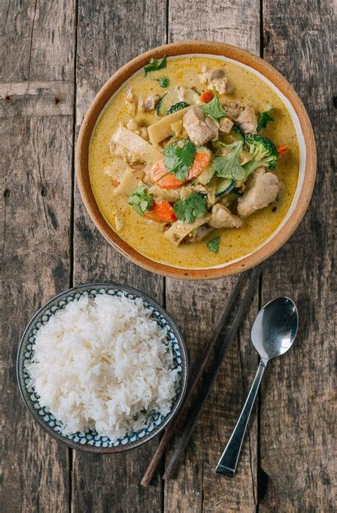 thai-green-curry-chicken-the-woks-of-life image