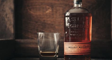 bourbon-bulleit-bourbon-whiskey image