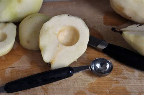 easy-dessert-recipe-honey-and-spice-poached-pears image