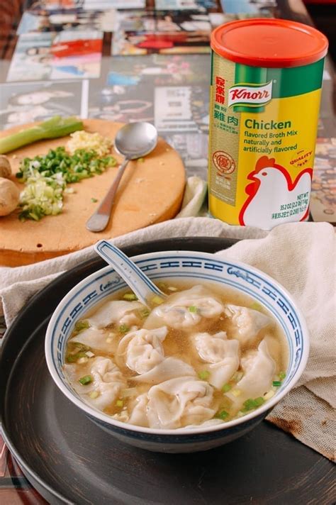 chicken-wonton-soup-the-woks-of-life image