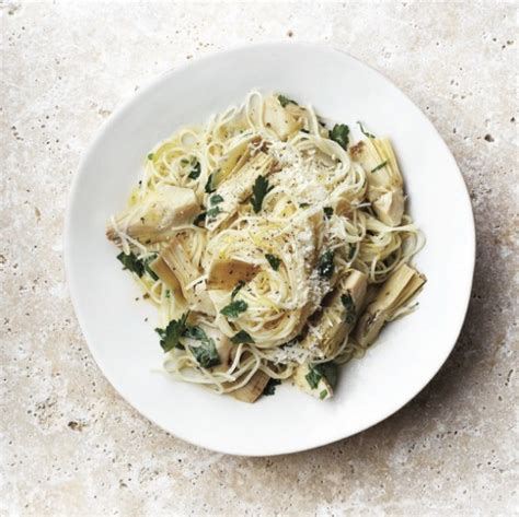 artichoke-and-lemon-pasta-recipe-chatelainecom image