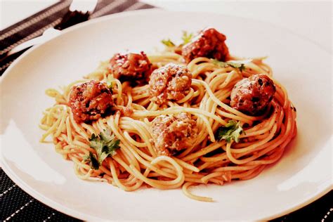 mangia-10-magnificent-classic-meatball image
