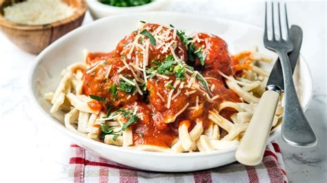 meatballs-and-egg-noodles-recipe-reames image