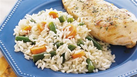 rice-pilaf-with-green-beans-and-carrots image