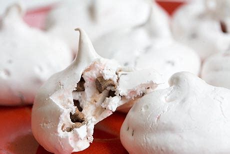 peppermint-meringue-cookies-recipe-simply image