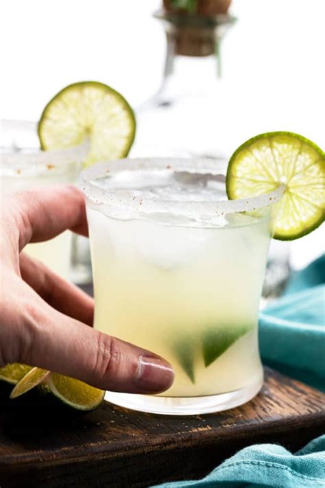 classic-margaritas-no-mix-4-ingredients-the-chunky image