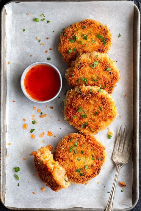 extra-crispy-asian-salmon-cakes-taming-of-the-spoon image