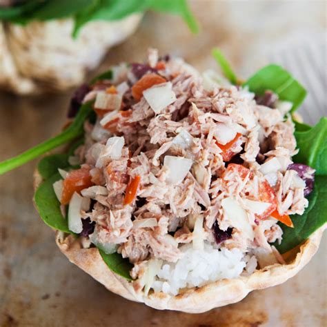 mediterranean-tuna-salad-in-a-pita-bowl-the-pkp-way image