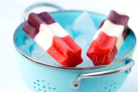 red-white-and-blue-firecracker-popsicles-brown-eyed image