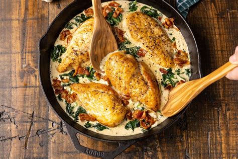 creamy-garlic-butter-chicken-with-spinach-and-bacon image