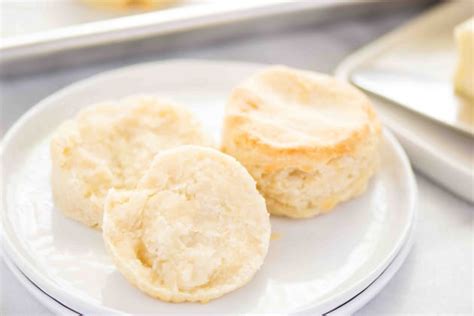 gluten-free-biscuits-recipe-food-fanatic image