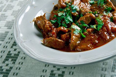 25-keto-beef-stew-recipes-that-are-hearty-warming image