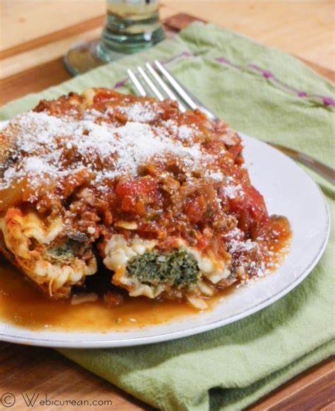stuff-a-roni-beef-and-spinach-filled-manicotti image