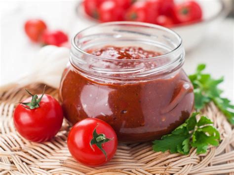 spiced-tomato-jam-with-powdered-pectin image