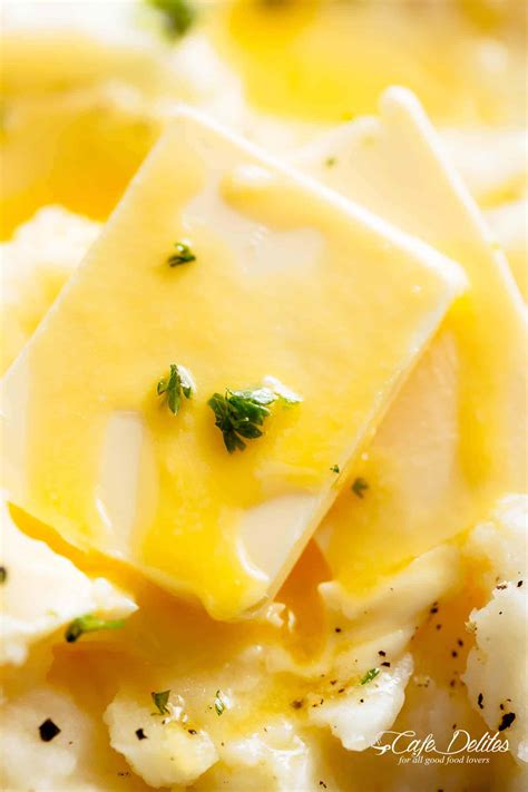easy-creamy-mashed-potatoes image