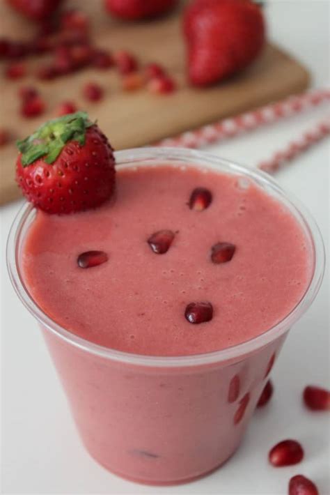 pomegranate-strawberry-smoothie-recipe-teaspoon-of image