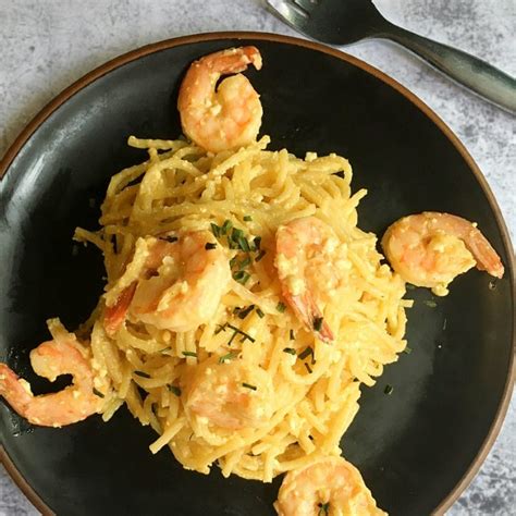best-salted-egg-pasta-with-shrimps-recipe-amiable-foods image