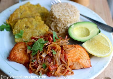 pescado-a-la-criolla-fish-with-creole-sauce-my image