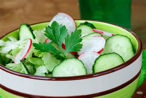 crunchy-radish-salad-jewish-food-experience image
