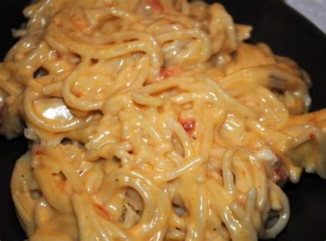 easy-stove-top-velveeta-chicken-spaghetti image