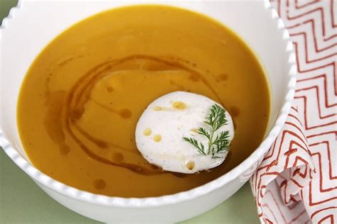 butternut-squash-soup-with-brown-butter-food-style image