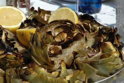 grilled-artichokes-with-olive-oil-and-lemon-and-fresh image