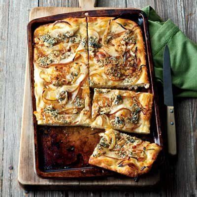 focaccia-with-caramelized-onions-pear-and-blue-cheese image