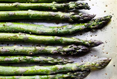roasted-asparagus-recipe-leites-culinaria image