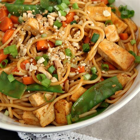 thai-curry-and-peanut-noodles-clean-and-scentsible image