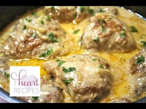 southern-smothered-chicken-with-gravy-i-heart image