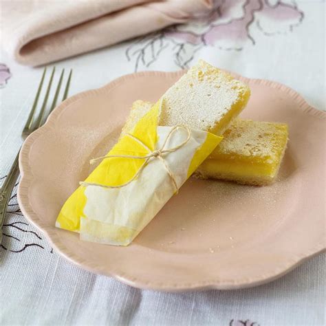 perfect-lemon-squares-recipe-gourmet-food-world image