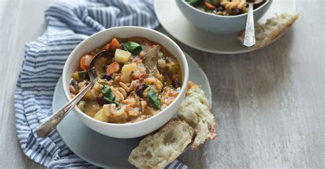hearty-manitoba-vegetable-soup-unlock-food image