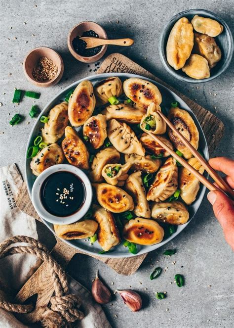 vegetable-dumplings-vegan-gyoza-potstickers image