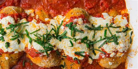 how-to-make-healthy-chicken-parmesan-delish image