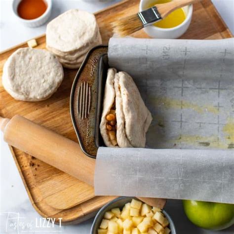 caramel-apple-pull-apart-bread-recipe-tastes-of-lizzy-t image