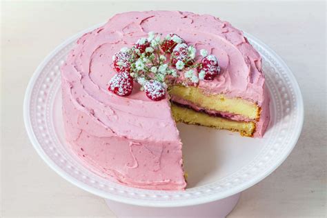 vanilla-cake-with-raspberry-cream-cheese-frosting image