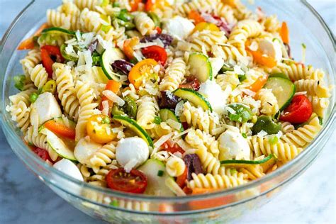 creamy-paula-deen-pasta-salad-recipe-thefoodxp image