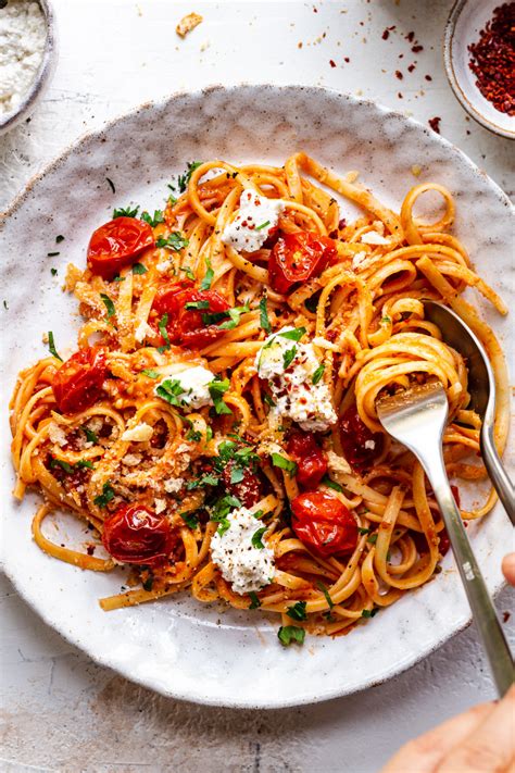 roasted-tomato-sauce-pasta-lazy-cat-kitchen image
