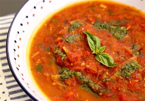 roasted-tomato-onion-fennel-soup-italian-food image