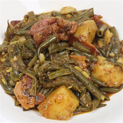 cajun-smothered-green-beans-firstyou-have-a-beer image