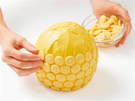 how-to-make-a-life-sized-pineapple-cake-food-network image