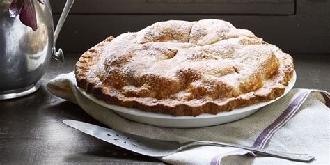nancy-fullers-double-crust-apple-cheddar-pie-country image