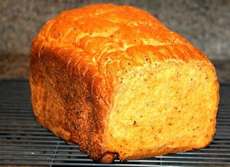savory-roasted-pepper-bread-for-the-bread-machine image