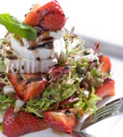 delicious-strawberry-salad-with-walnuts-and-goat-cheese image