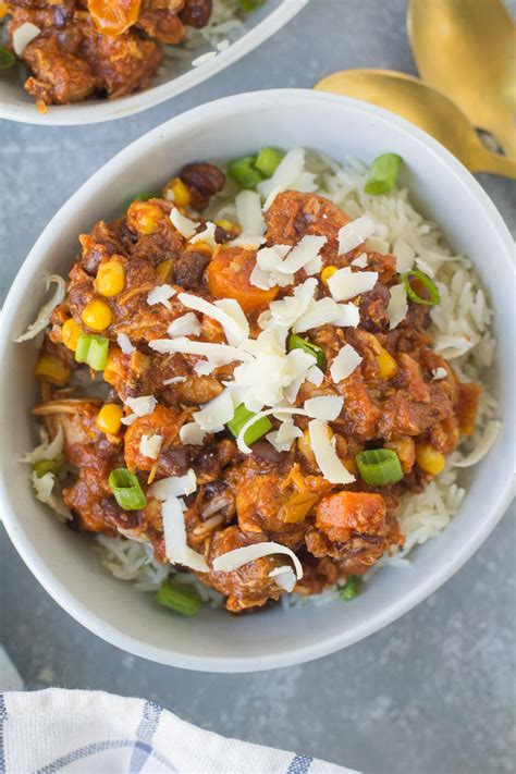 the-best-leftover-turkey-chili-the-clean-eating-couple image