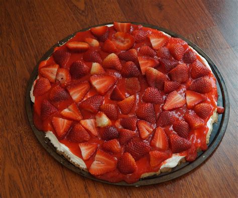 strawberry-pizza-pie-5-steps-with-pictures image